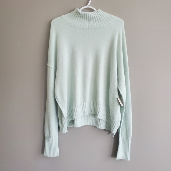 Free People Sweaters - Free People NWT Vancouver Mock Neck Slouchy Sweater in Iced Sage Green Size L